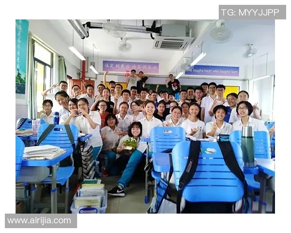 欧文传奇再现足球场上风采揭示其背后成长历程与辉煌成就