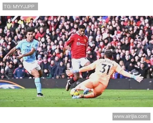 世界级足球球星过人技巧大揭秘精彩瞬间解析与技巧展示