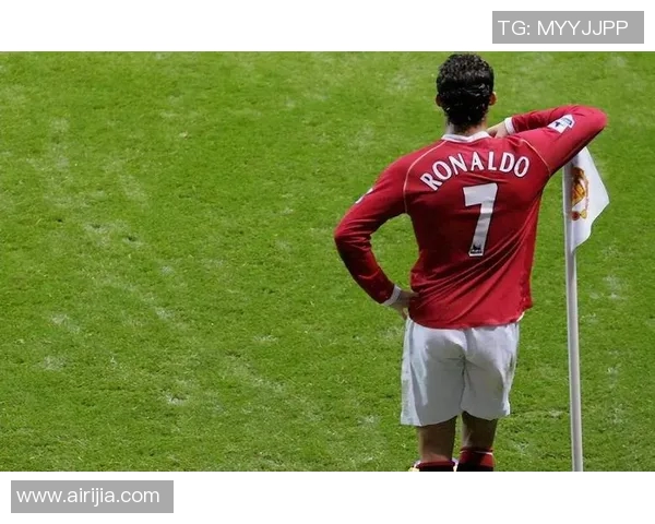 昔日体坛巨星退役后转战足球赛场掀起跨界运动热潮